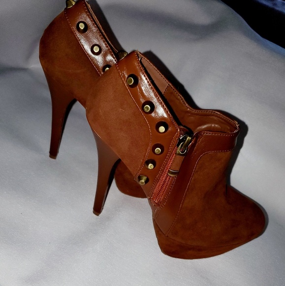 ❤Dollhouse suede booties - Picture 4 of 8